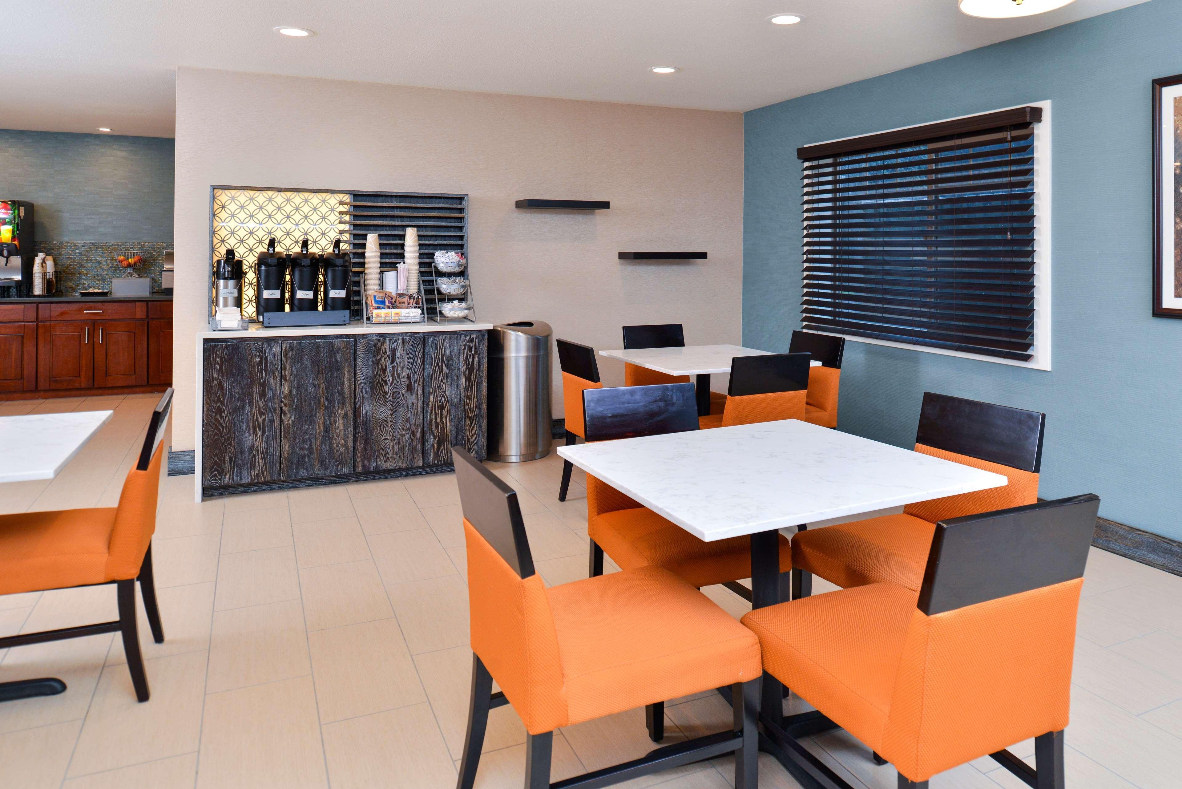 Western Canon Hotel