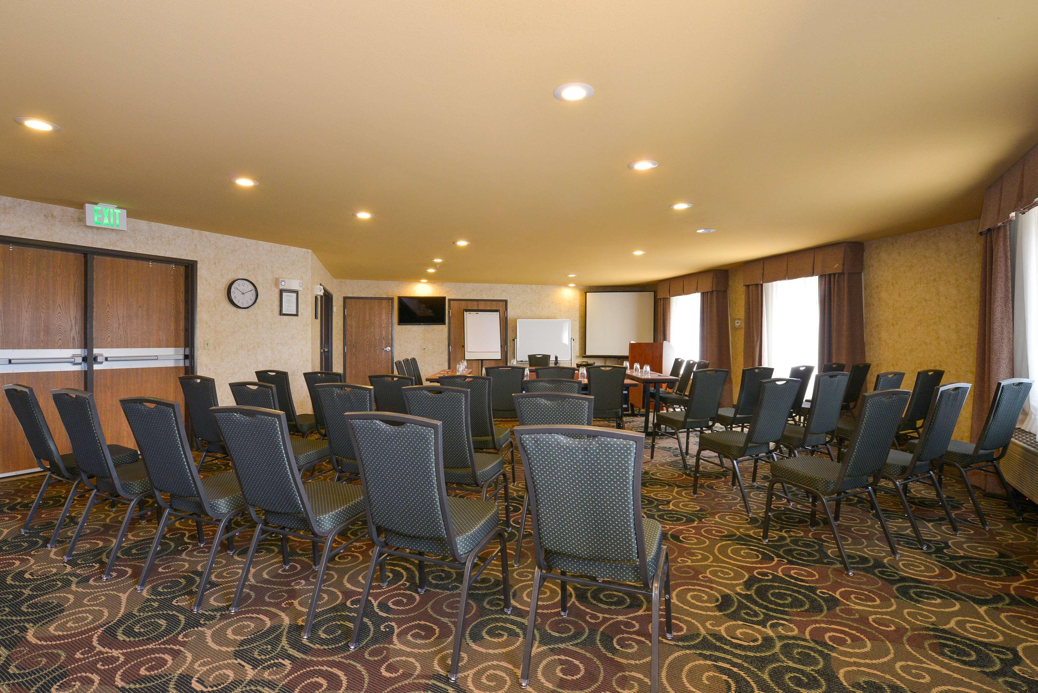 Western Canon Hotel